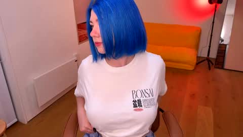 Polly  Online mostly at 9pm-2am UK Time online show from January 12, 2025, 6:27 pm