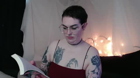 Snapshot of vixinvvitch chatting on January 24, 2025, 4:17 pm VIXIN online show from January 24, 2025, 4:17 pm