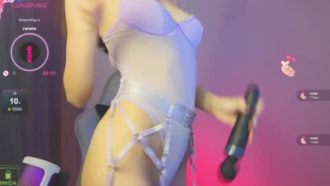 Snapshot of vlad1zy chatting on January 14, 2025, 5:12 pm Vlada online show from January 14, 2025, 5:12 pm