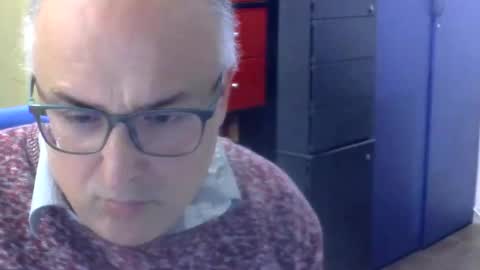 volpi72 online show from November 8, 2025, 9:20 am