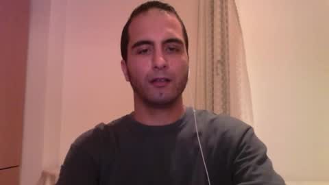 Snapshot of volve5 chatting on December 5, 2024, 8:00 pm volve5 online show from December 5, 2024, 8:00 pm