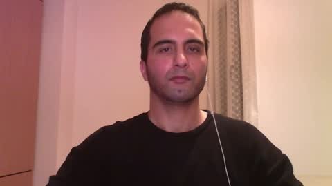 Snapshot of volve5 chatting on February 14, 2025, 8:37 pm volve5 online show from February 14, 2025, 8:37 pm