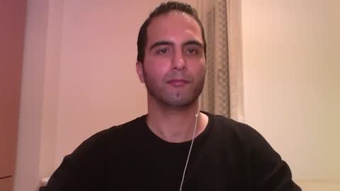 Snapshot of volve5 chatting on February 14, 2025, 11:53 pm volve5 online show from February 14, 2025, 11:53 pm