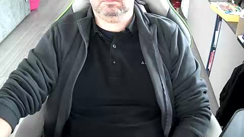 Vonn online show from December 17, 2025, 8:42 am