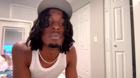 Snapshot of vonnieeb2x chatting on October 15, 2025, 5:18 am vonnieeb2x online show from October 15, 2025, 5:18 am