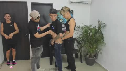 Snapshot of voyeurism_guys chatting on September 11, 2025, 11:05 pm voyeurism_guys online show from September 11, 2025, 11:05 pm