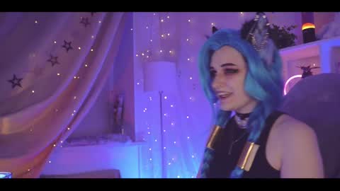 Snapshot of vronnier chatting on February 14, 2025, 6:51 pm vronnier online show from February 14, 2025, 6:51 pm