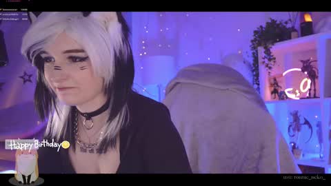 Snapshot of vronnier chatting on February 21, 2025, 9:32 pm vronnier online show from February 21, 2025, 9:32 pm