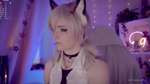 Snapshot of vronnier chatting on September 18, 2025, 3:58 pm vronnier online show from September 18, 2025, 3:58 pm