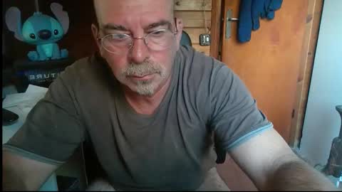 Snapshot of vuda77 chatting on September 11, 2025, 6:57 am oscar online show from September 11, 2025, 6:57 am