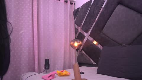 Violeta online show from February 11, 2025, 3:08 am