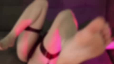 Nana online show from November 30, 2025, 4:05 am