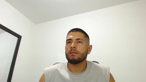 Snapshot of walter_brownn01 chatting on January 17, 2025, 12:10 am WALTER BROWN online show from January 17, 2025, 12:10 am