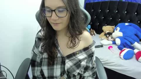 Snapshot of wanda_sg chatting on February 19, 2025, 1:18 am Alexandra online show from February 19, 2025, 1:18 am