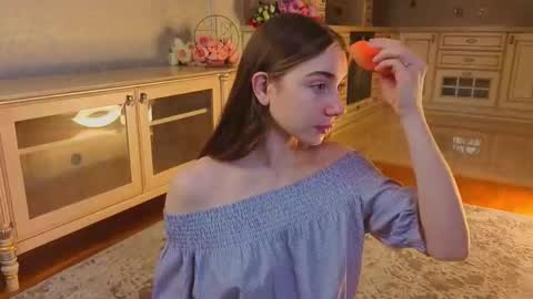 hello guys im Lilian online show from November 20, 2025, 3:07 am