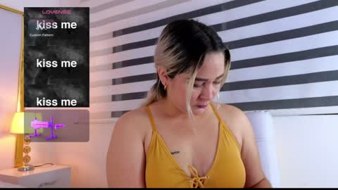 Snapshot of wandahairymilf chatting on January 30, 2025, 4:27 am Wanda online show from January 30, 2025, 4:27 am
