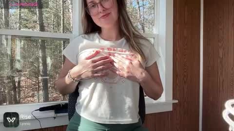 Snapshot of wanderlustjade chatting on December 10, 2024, 5:33 pm Jade Adonis online show from December 10, 2024, 5:33 pm