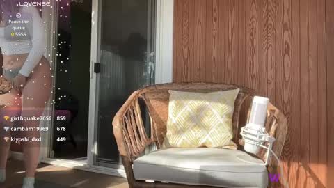 Snapshot of wanderlustjade chatting on January 3, 2025, 5:53 pm Jade Adonis online show from January 3, 2025, 5:53 pm