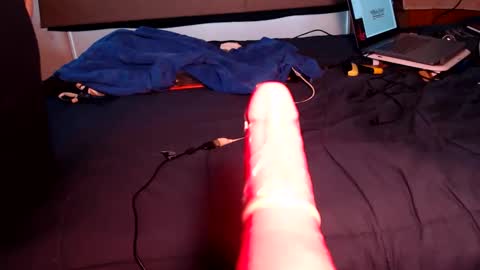 wants online show from January 1, 2025, 4:07 am