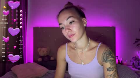 Snapshot of watergirl_ chatting on October 5, 2025, 4:11 am Im saving up for a new car help me online show from October 5, 2025, 4:11 am