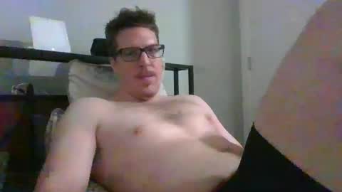 Snapshot of weatheredvoid chatting on February 4, 2025, 2:28 am WeatheredVoid online show from February 4, 2025, 2:28 am