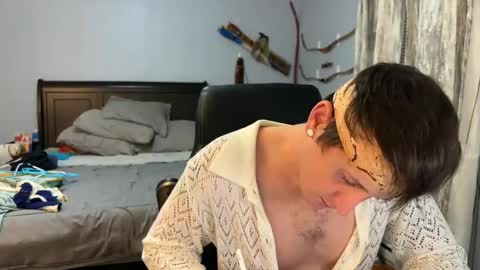 Snapshot of webslingxxxx chatting on March 12, 2025, 12:53 am webslingxxxx online show from March 12, 2025, 12:53 am