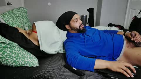 Snapshot of wedashit chatting on December 18, 2024, 2:53 am WeDaShit Come Vibe with me . online show from December 18, 2024, 2:53 am