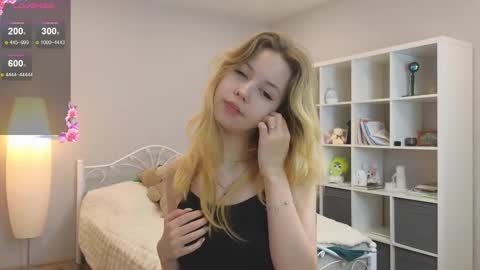 Snapshot of wendy_cutiex chatting on October 2, 2025, 4:36 pm Wendy online show from October 2, 2025, 4:36 pm