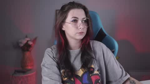 little girl who is always rightLisa online show from December 27, 2024, 8:45 am