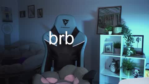 little girl who is always rightLisa online show from February 14, 2025, 5:30 am