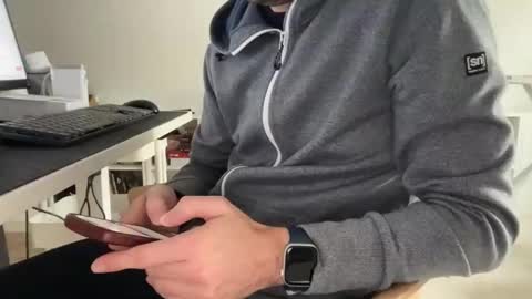 wet_adidasboy online show from November 20, 2025, 9:31 am