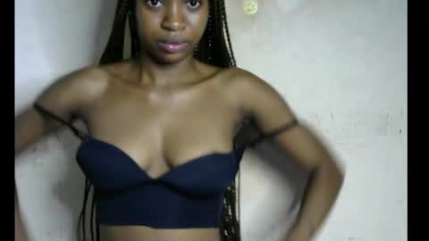 Snapshot of wet_pussy200 chatting on November 22, 2025, 7:35 pm Bella online show from November 22, 2025, 7:35 pm