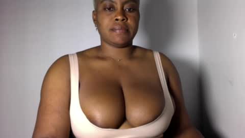 Snapshot of wet_pussyy24 chatting on December 10, 2024, 11:51 pm lily online show from December 10, 2024, 11:51 pm