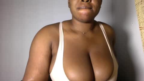Snapshot of wet_pussyy24 chatting on December 19, 2024, 3:18 am lily online show from December 19, 2024, 3:18 am