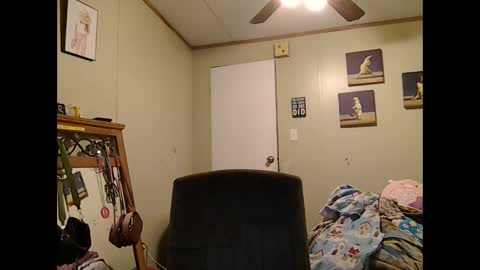 wetbunny25 online show from December 4, 2025, 3:10 pm