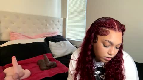 Snapshot of wetcreamerr chatting on December 13, 2025, 9:42 pm SheSquirts online show from December 13, 2025, 9:42 pm