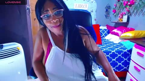 Snapshot of wethotass chatting on December 7, 2024, 9:06 am gina online show from December 7, 2024, 9:06 am