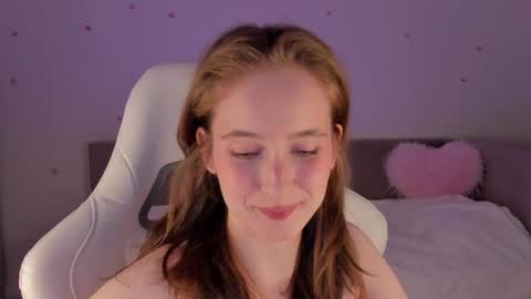 Snapshot of wetinfluence__ chatting on October 14, 2025, 7:47 pm Sofia online show from October 14, 2025, 7:47 pm