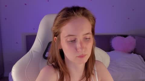 Snapshot of wetinfluence__ chatting on October 15, 2025, 10:32 pm Sofia online show from October 15, 2025, 10:32 pm