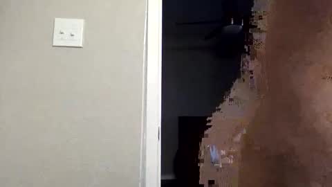 Kylie online show from November 6, 2025, 1:56 pm