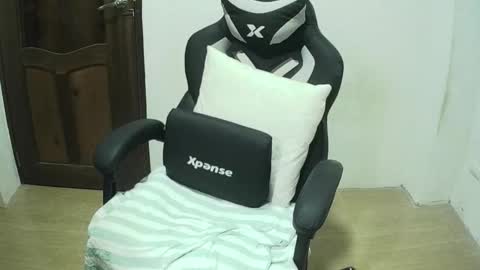 Snapshot of wetlynpussy4u chatting on November 11, 2025, 3:45 pm Lyns online show from November 11, 2025, 3:45 pm