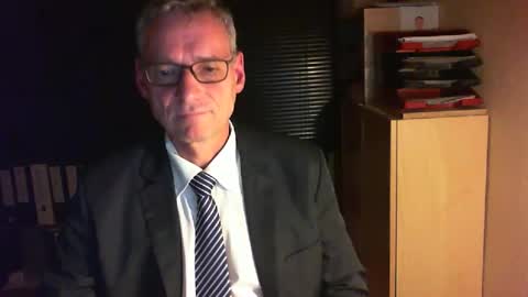 Snapshot of wetsuitedman chatting on October 23, 2025, 4:28 pm Franz online show from October 23, 2025, 4:28 pm