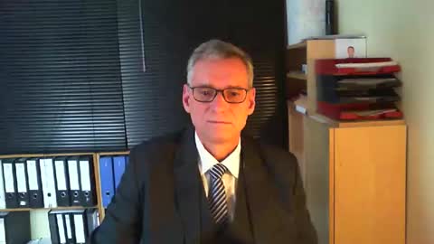 Snapshot of wetsuitedman chatting on October 31, 2025, 1:01 pm Franz online show from October 31, 2025, 1:01 pm