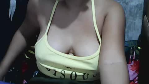 Snapshot of wettyhottie69 chatting on October 29, 2025, 9:00 am wettyhottie69 online show from October 29, 2025, 9:00 am