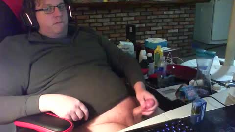 whateverdude555 online show from December 5, 2025, 1:58 am