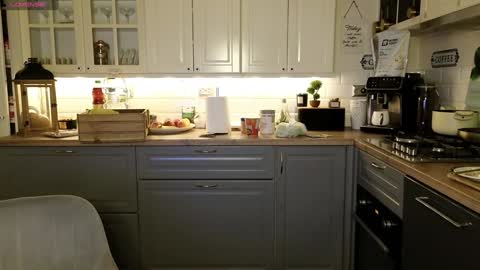 Snapshot of whats_her_name chatting on January 19, 2025, 9:23 pm Victoria Maria online show from January 19, 2025, 9:23 pm