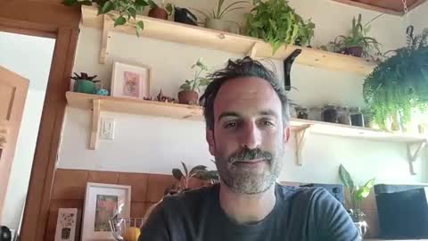 WhiskyLove online show from October 16, 2025, 6:09 pm