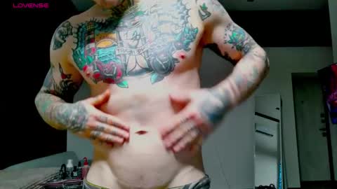 Snapshot of white_king999 chatting on November 15, 2025, 1:51 pm Max online show from November 15, 2025, 1:51 pm