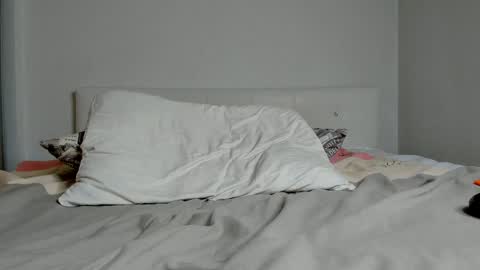 Snapshot of whitepumaari chatting on January 8, 2025, 3:39 pm Ari online show from January 8, 2025, 3:39 pm