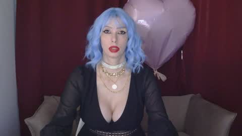 Snapshot of whitequeen888 chatting on January 25, 2025, 1:08 pm White Queen online show from January 25, 2025, 1:08 pm